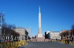 FREEDOM MONUMENT IN RIGA