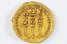 An Extremely Rare Gold Coin of the 2nd Century with the Image of Emperor Octavius Augustus Was Found in Galilee, Israel